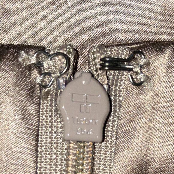 BCBGMaxAzria: NWT brown silk-blend skirt (size 2) - Picture 6 of 10